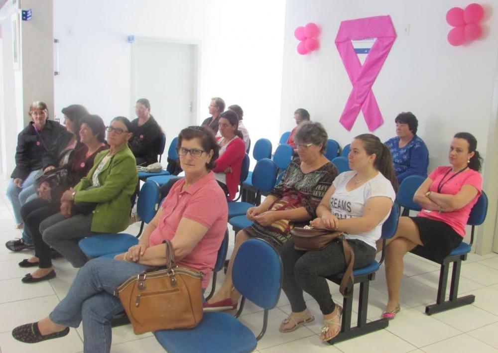 Alfredenses vestiram a camisa: todos contra os cânceres de mama e do colo de útero 