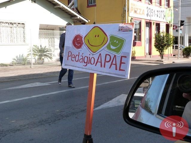 APAE de Ituporanga arrecada mais de R$ 47 mil com Pedágio Solidário