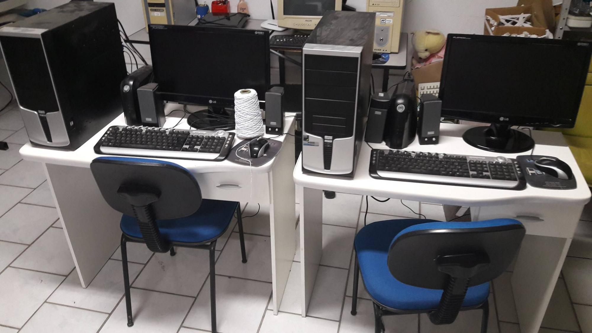 Associação de Pequenos Produtores Rurais de Águas Negras faz doação de computadores para entidades de Ituporanga