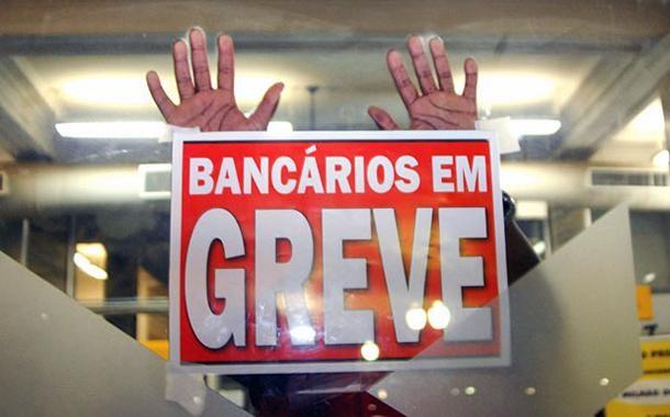 Bancários do Alto Vale acatam orientação nacional e encerram greve na região