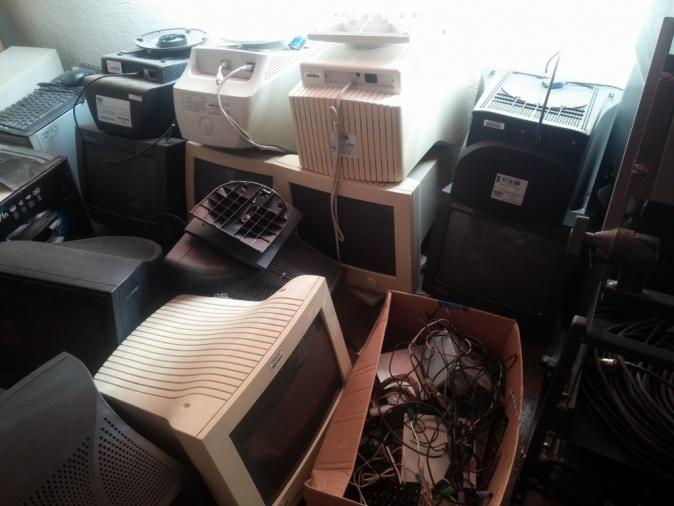 Campanha Recicla CDL recolhe 835 quilos de lixo eletrônico em Agrolândia 