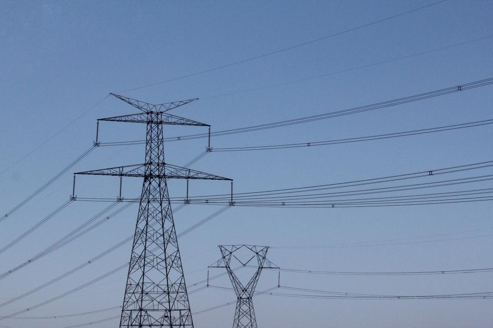 Celesc investe na instalação de novas redes de energia elétrica no interior de Vidal Ramos