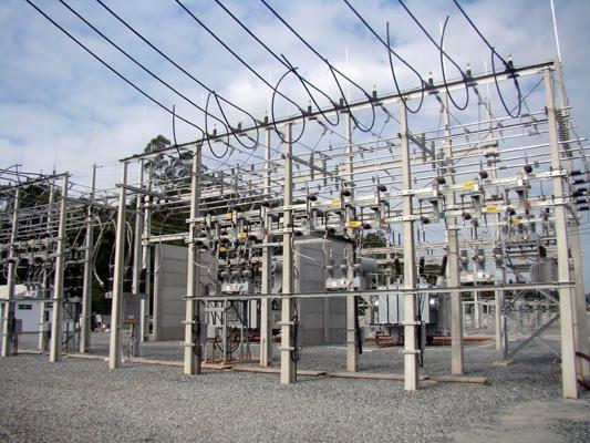 Celesc promove ações para amenizar problemas com falta de energia na região durante o verão
