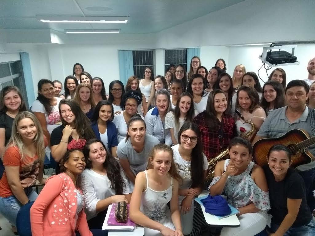 Com música e emoção mulheres foram homenageadas no Hospital Bom Jesus