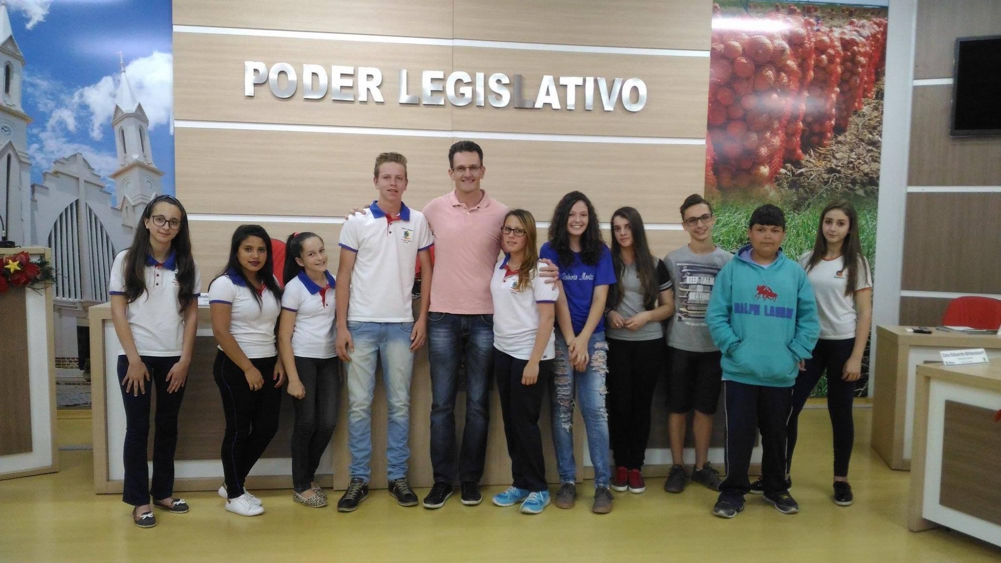 Eleitos os Vereadores Mirins para a gestão 2017 em Ituporanga