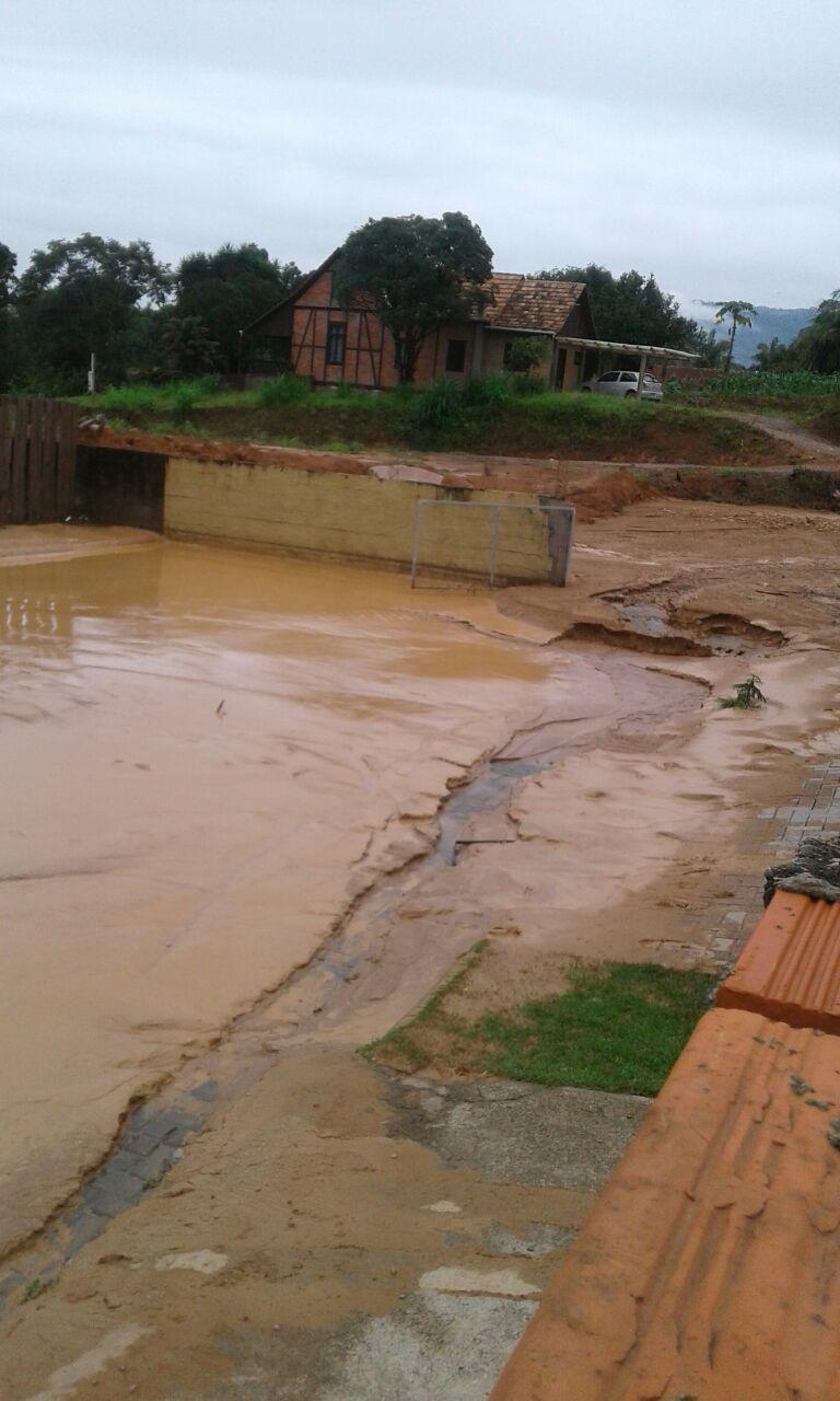 Em Lontras as estradas do interior foram as mais afetadas