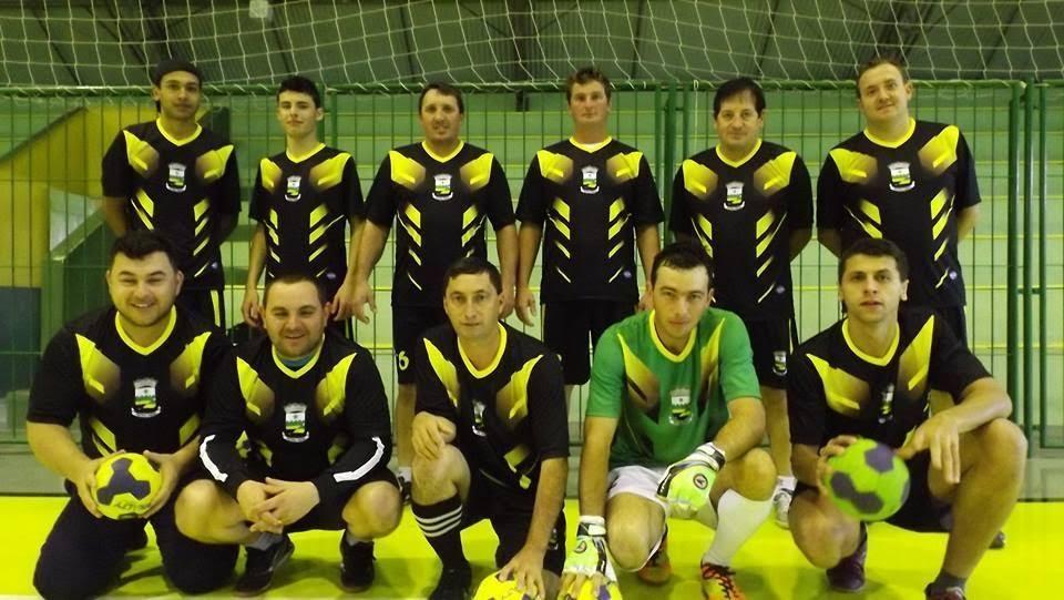 Equipe de handebol de Petrolândia realiza amistoso 