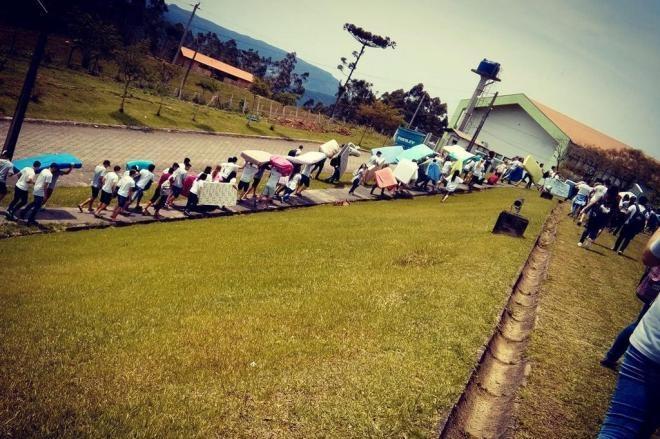 Estudantes ocupam campus do IFC em Rio do Sul  em protesto contra a PEC 241 e mudança no ensino médio 