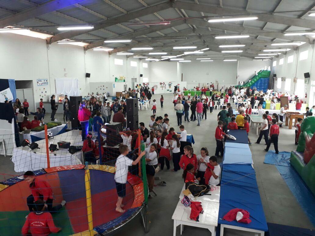 Feira dos Jovens Empreendedores Primeiros Passos é realizada nesta quarta em Petrolândia
