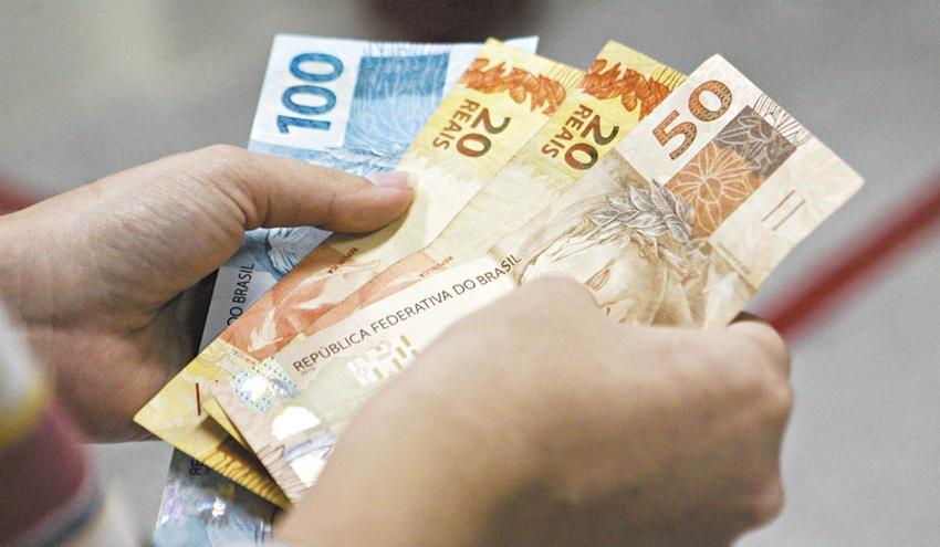 Governo antecipa primeira parcela do 13º de aposentados e pensionistas