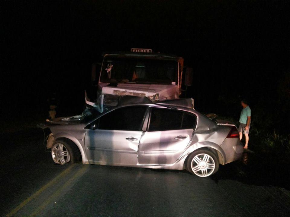 Grave acidente mata dois adultos e uma criança na BR-470 em Agronômica  