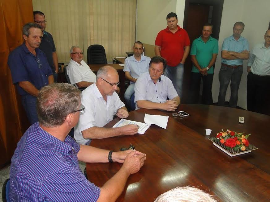 Helmut Stoltenberg assume Prefeitura de Vidal Ramos 