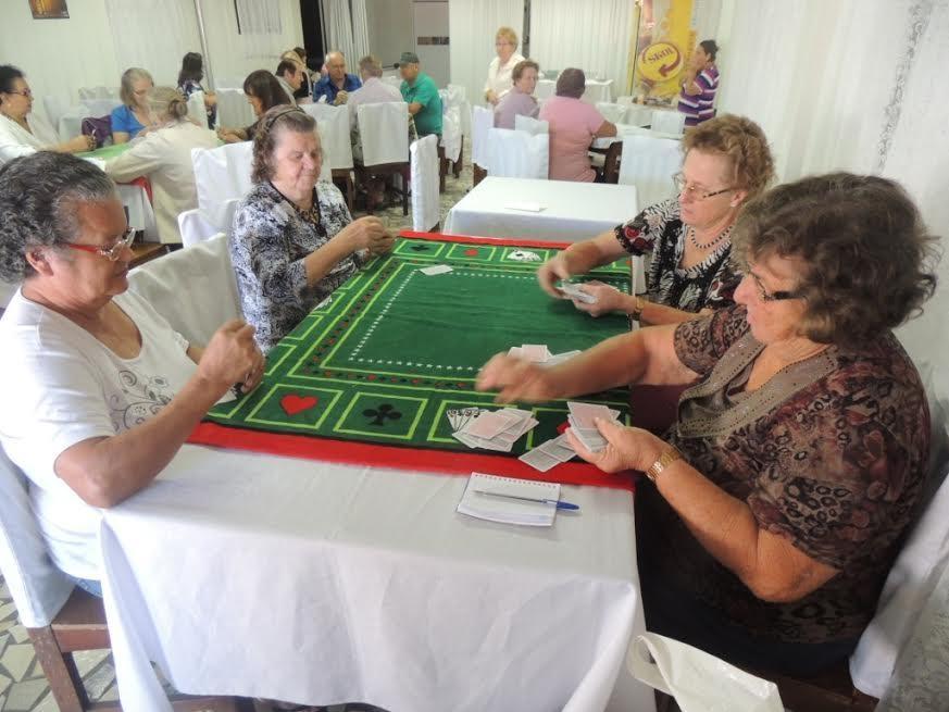 Idosos de Ituporanga participam da etapa municipal dos Jogos Abertos da Terceira Idade