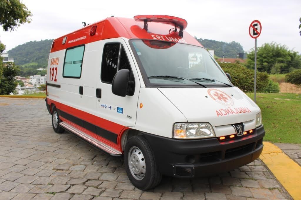 Ituporanga recebe nova ambulância para o SAMU 