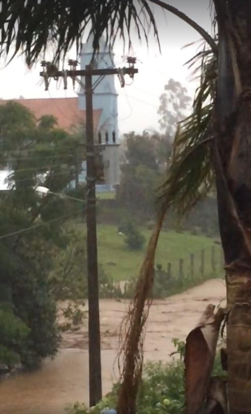 Ituporanga sofre mais uma vez prejuízos por conta da forte chuva que atingiu a cidade no início da noite desta segunda-feira