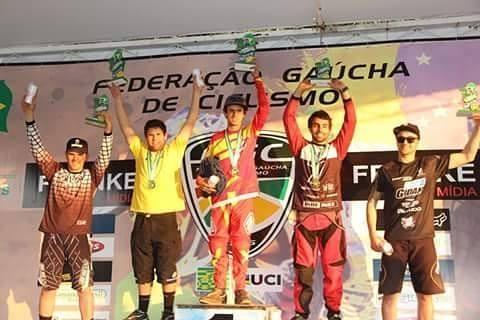 Ituporanguense conquista título brasileiro no Downhill 
