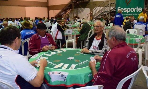 Jogos da Terceira Idade reúnem 2 mil atletas em Rio do Sul