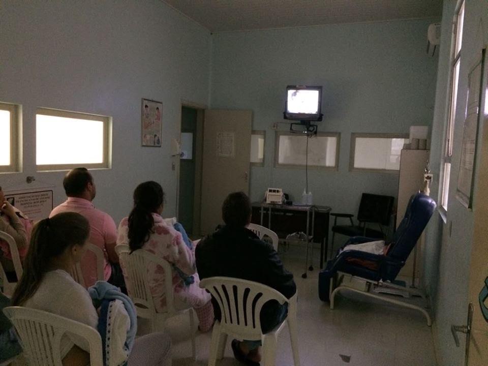 Mães são orientadas antes de deixar maternidade no Hospital Bom Jesus