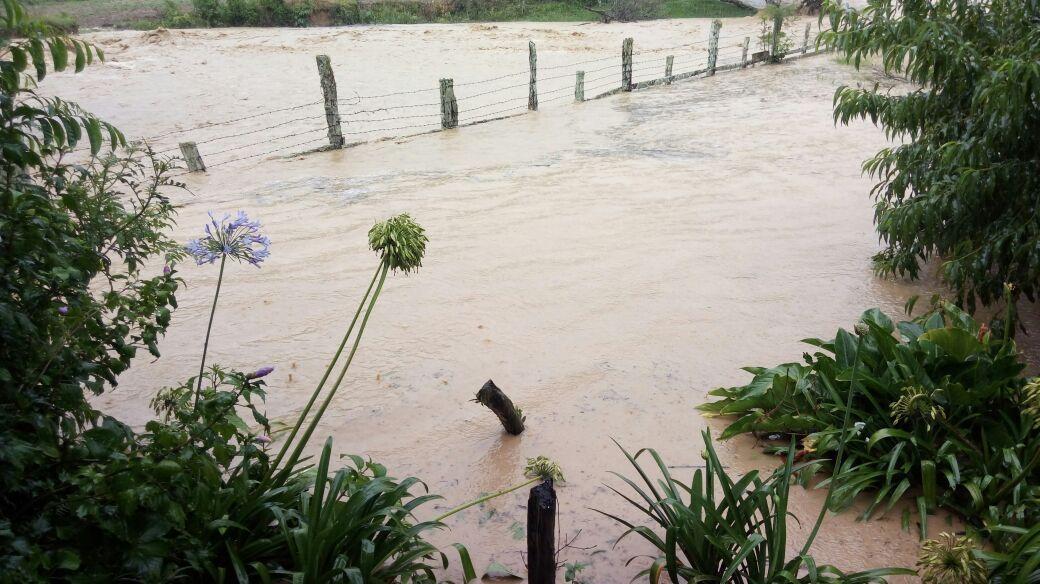 Mais de 80 bueiros foram destruídos pela forte chuva em Leoberto Leal