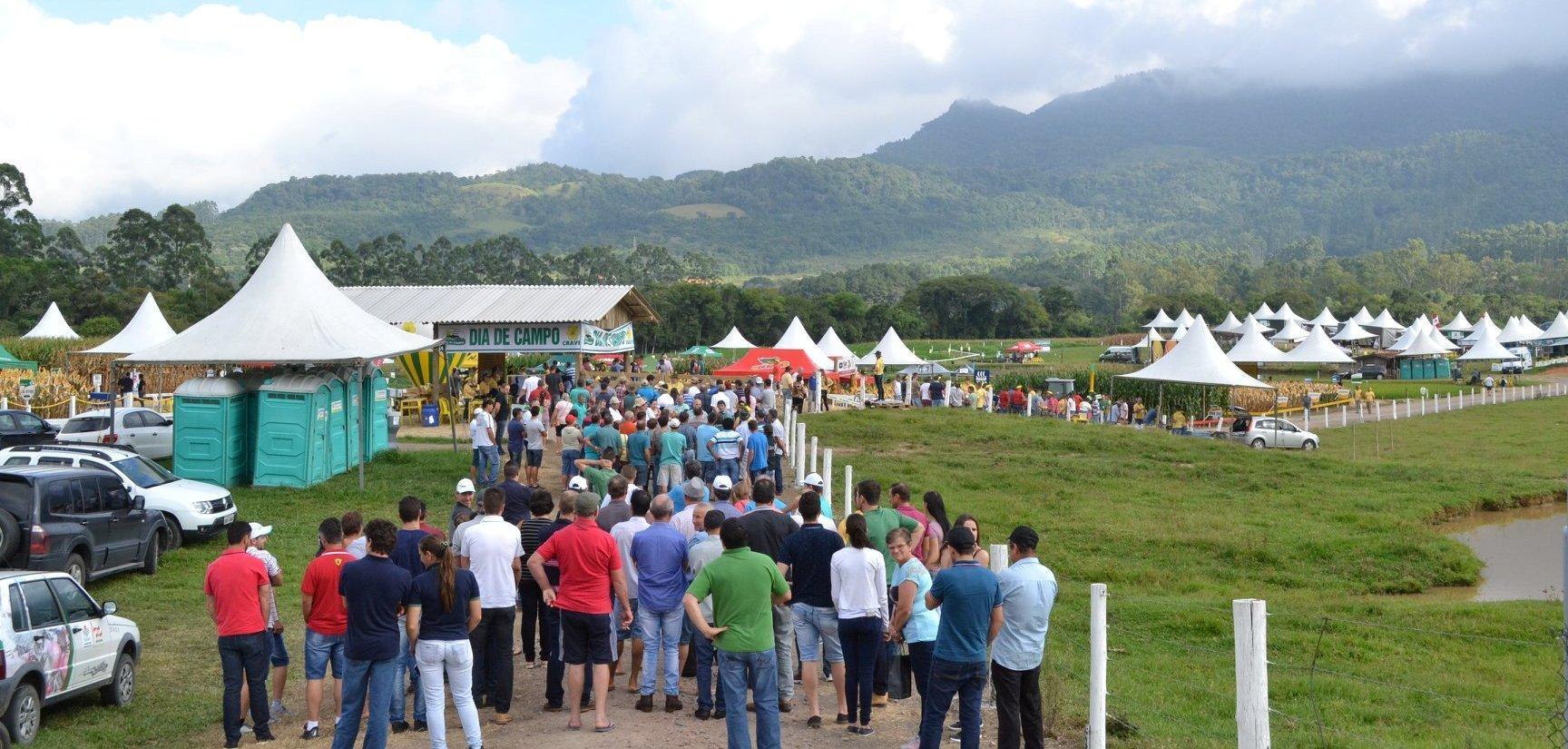 Mais de três mil pessoas participaram do Dia de Campo da Cravil