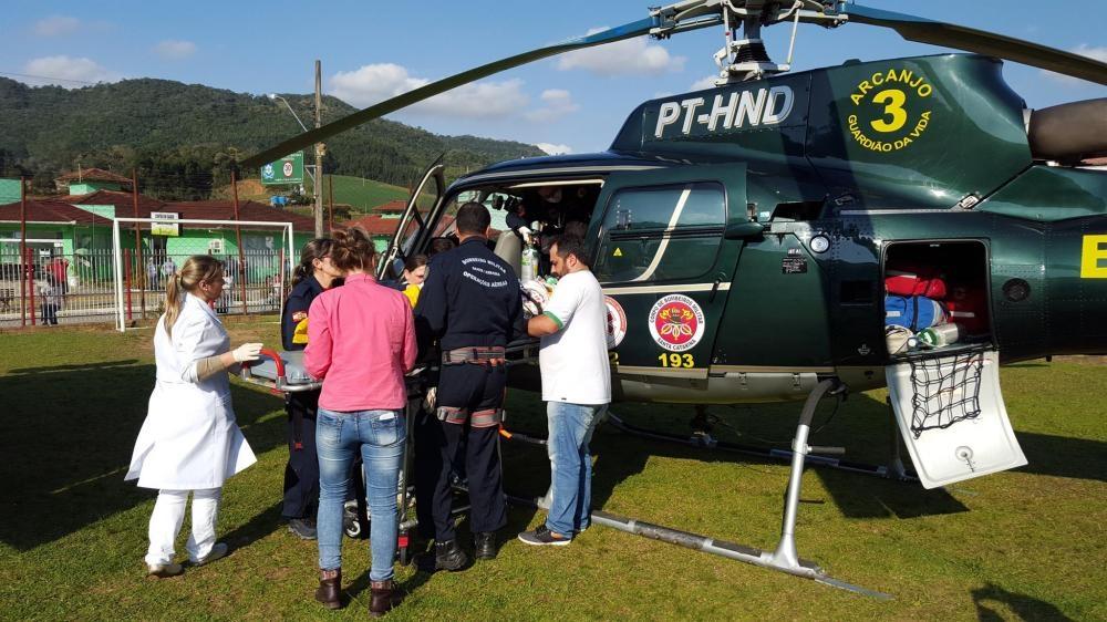 Menino de 12 anos sofre grave acidente de bicicleta em Leoberto Leal
