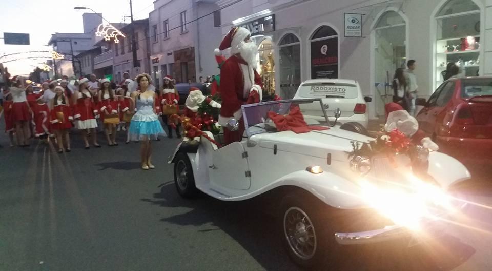 Milhares de pessoas prestigiam abertura do Natal Mágico em Ituporanga
