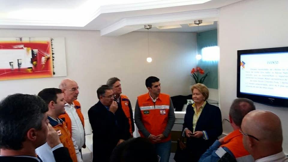 Ministro da Integração Nacional sobrevoa barragem no Alto Vale