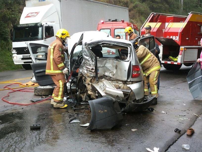 Mulher de 60 anos morre em acidente na BR-470 em Ibirama