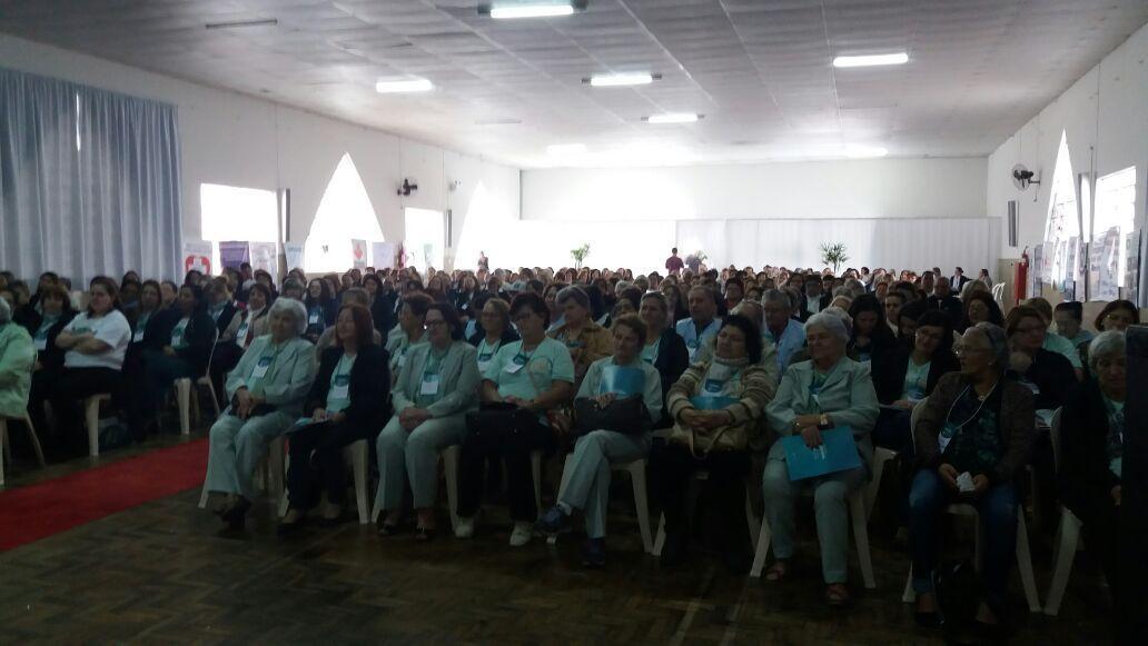 Pelo menos 20 grupos de voluntários da saúde participam de encontro estadual realizado nesta sexta em Ituporanga