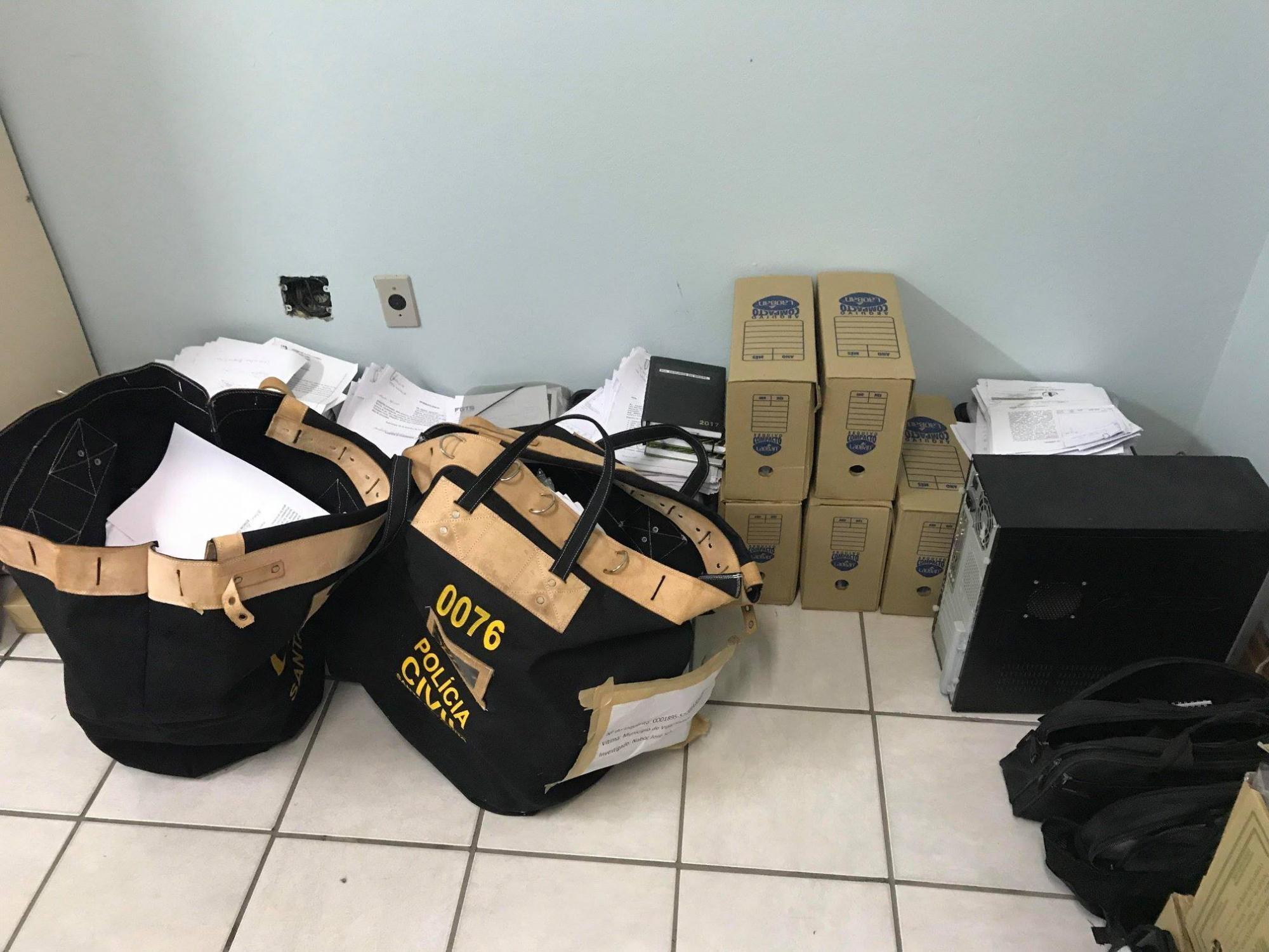 Polícia Civil deflagra Operação Restituição e cumpre mandados de busca e apreensão em Ituporanga e Petrolândia