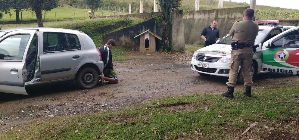 Polícia recupera veículo furtado em Imbuia