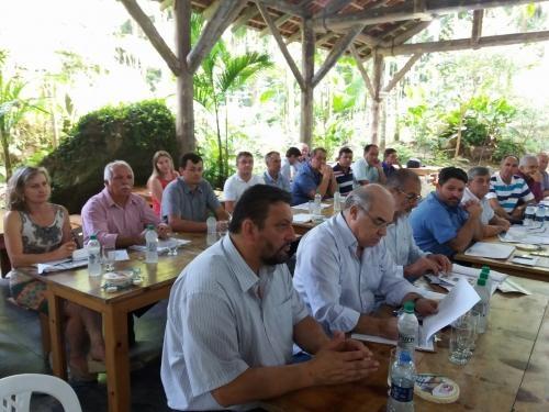 Prefeitos do Alto Vale criam comissão para cobrar melhorias para a BR-470