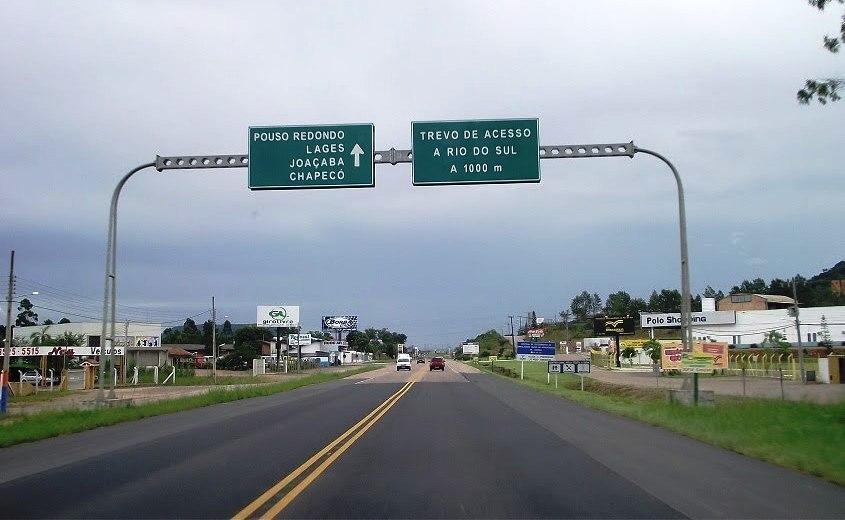 Prefeitos do Alto Vale se reúnem para definir ações sobre a BR-470