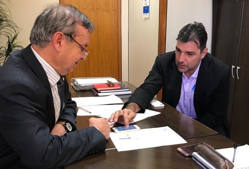 Presidente da Anace e deputado Peninha defendem em Brasília a inclusão da cebola na lista LETEC