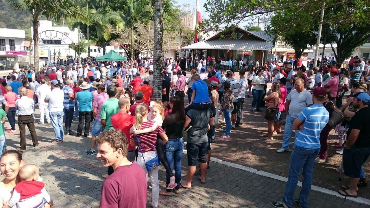 Produtores de cebola do Rio Grande do Sul participaram do 2º Grito pelos Cebolicultores em Ituporanga