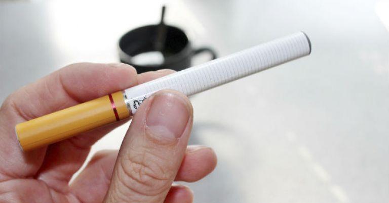 Queda no consumo de cigarro tradicional deve diminuir produção mundial de tabaco