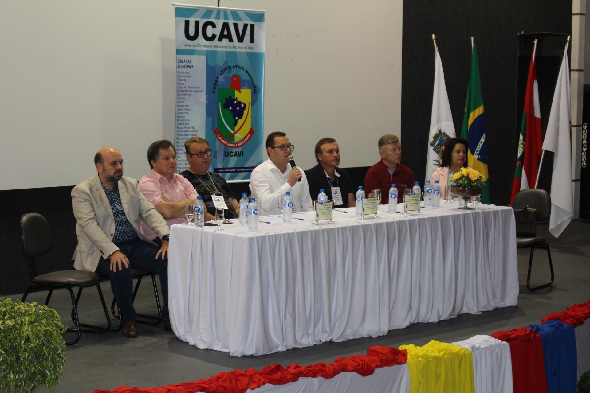 Reunião da UCAVI reúne mais de 130 vereadores em Vidal Ramos