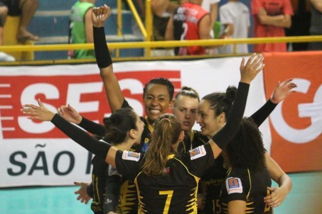 Rio do Sul recebe o Praia Clube em Lages pela Superliga de vôlei