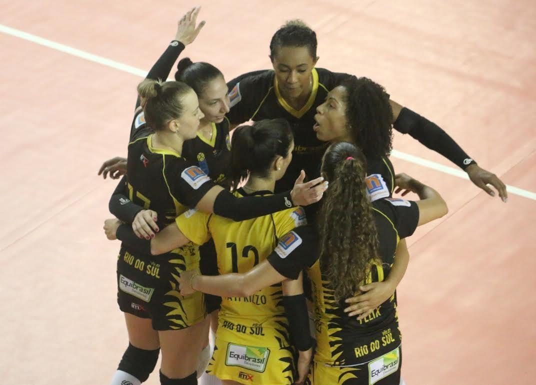 Rio do Sul vence o São Caetano na última partida em casa da Superliga