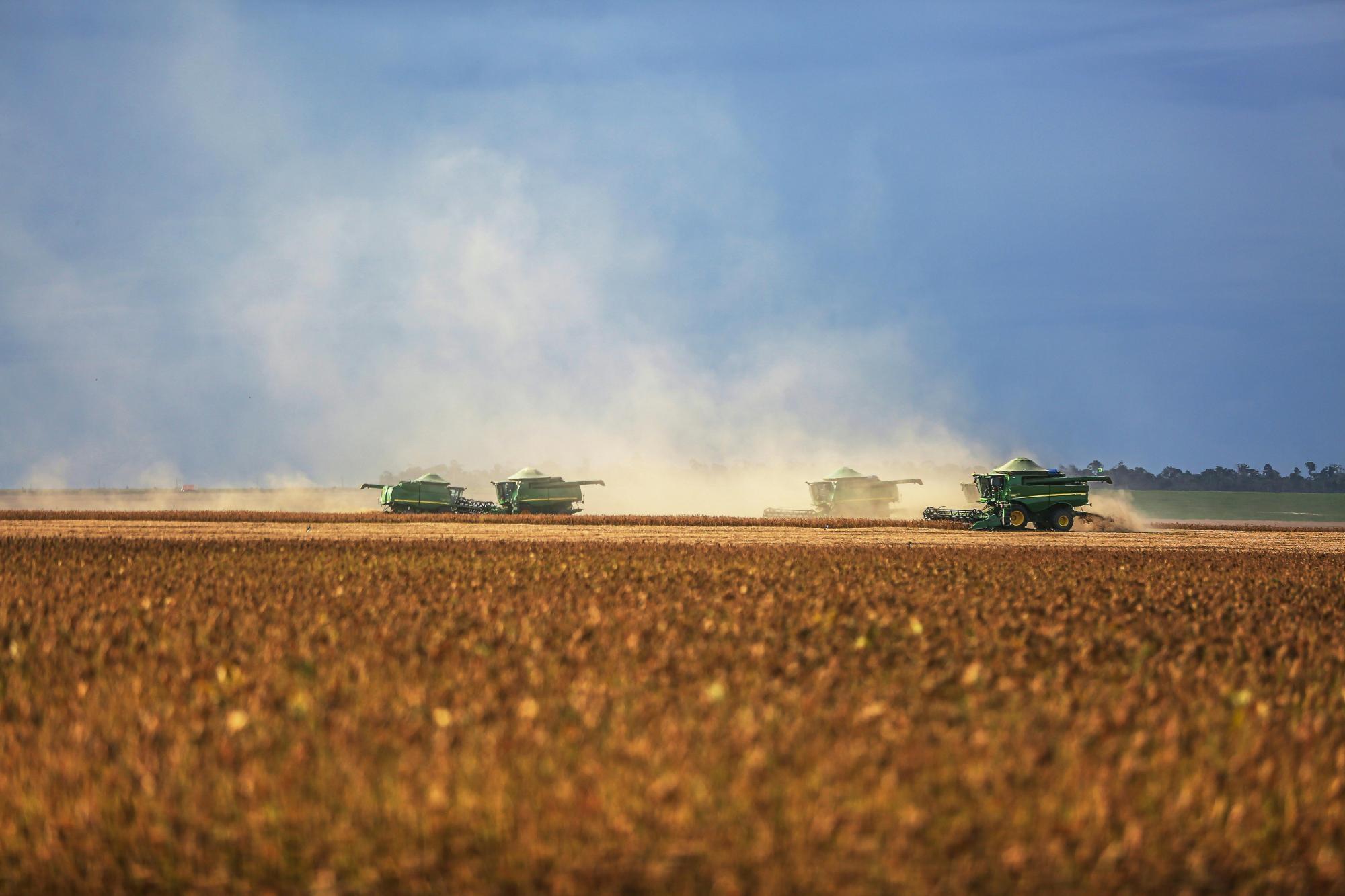 O que manteve o agro brasileiro em alta em meio às crises globais