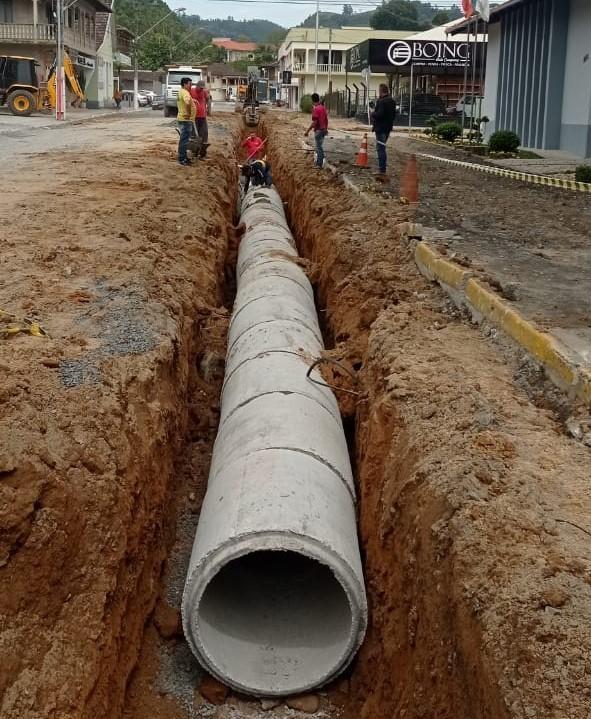 Obra de revitalização da Avenida Jorge Lacerda segue em Vidal Ramos