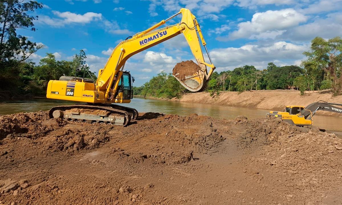 Obras de desassoreamento do rio avançam em Rio do Sul