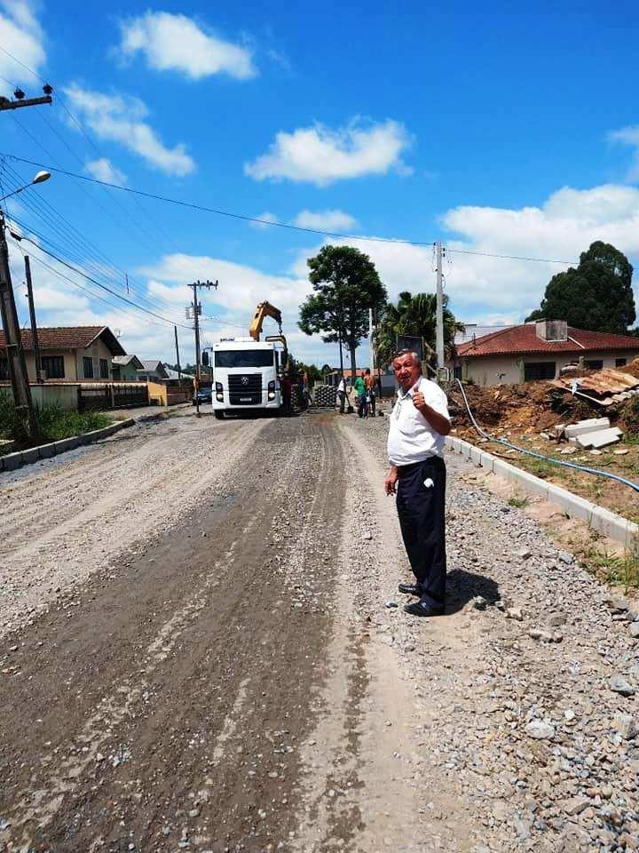 Obras de pavimentação em Imbuia devem ser concluídas nessa semana