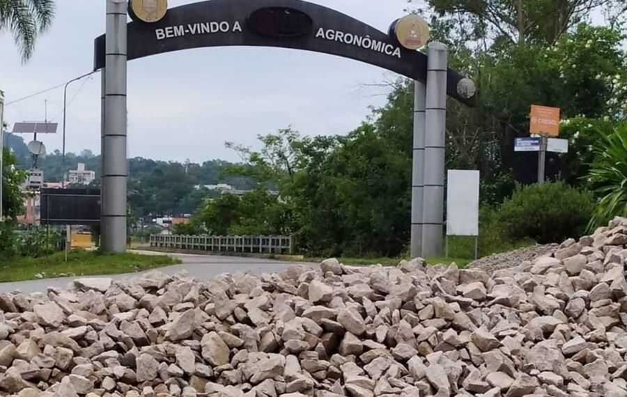 Obras na BR-470 fecham acesso a Agronômica por 20 dias