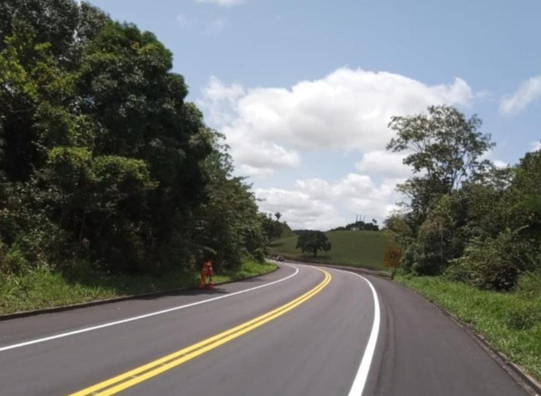 Obras na BR-470 vão alterar o trânsito em dois trechos neste domingo (14)