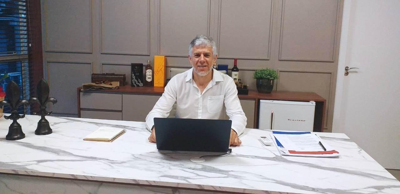 Olegário inaugura nova loja em Rio do Sul