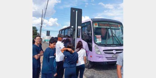 Ônibus Lilás percorre municípios catarinenses e conscientiza sobre violência contra a mulher