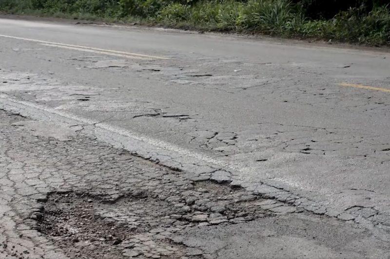 Operação tapa buracos é realizada na SC-350