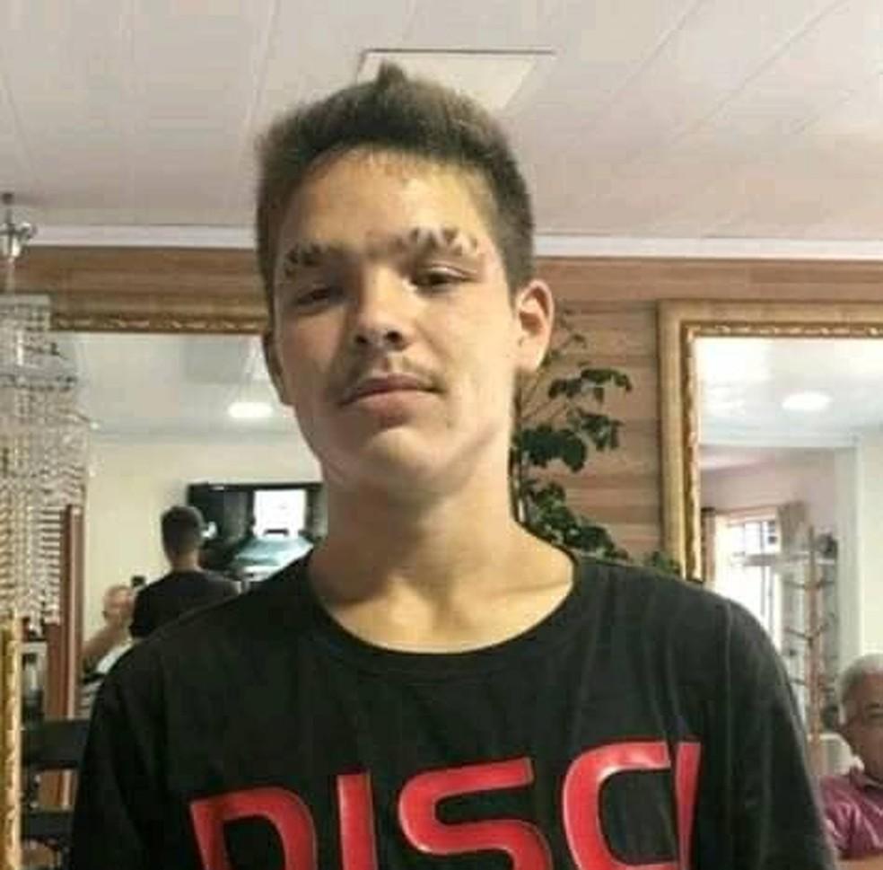 Pai encontra partes de corpo dentro de mala que seriam de filho desaparecido no Alto Vale