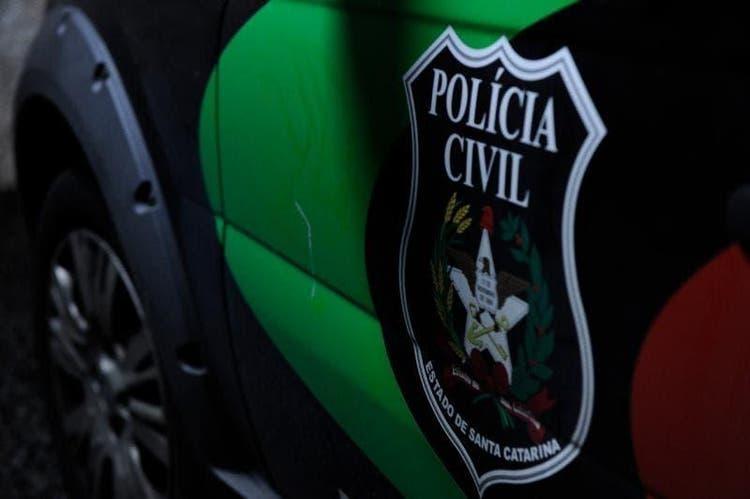 Pai suspeito de abusar sexualmente de três filhos é preso em Indaial